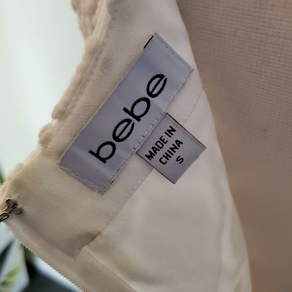 Bebe White Lace Mini Dress Size Small Scalloped - Picture 9 of 10